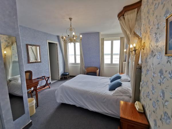 Enjoy the rooms at the hotel-restaurant at Mont-Saint-Michel